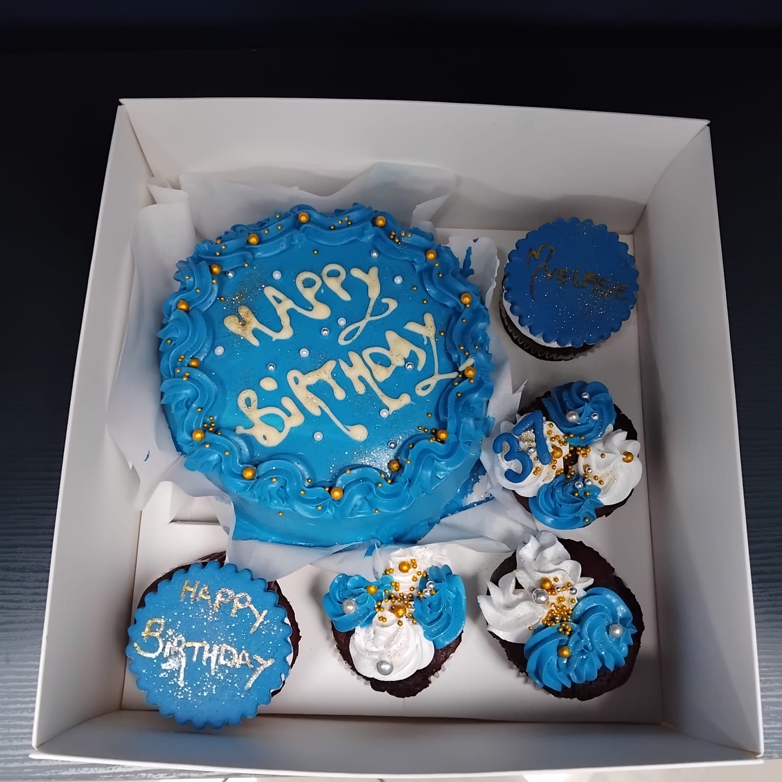 Birthday Cake & Cupcake Box (Blue) — MN-017