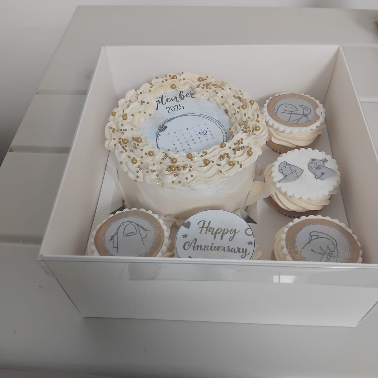 Anniversary Cake & Cupcake Box — MN-015
